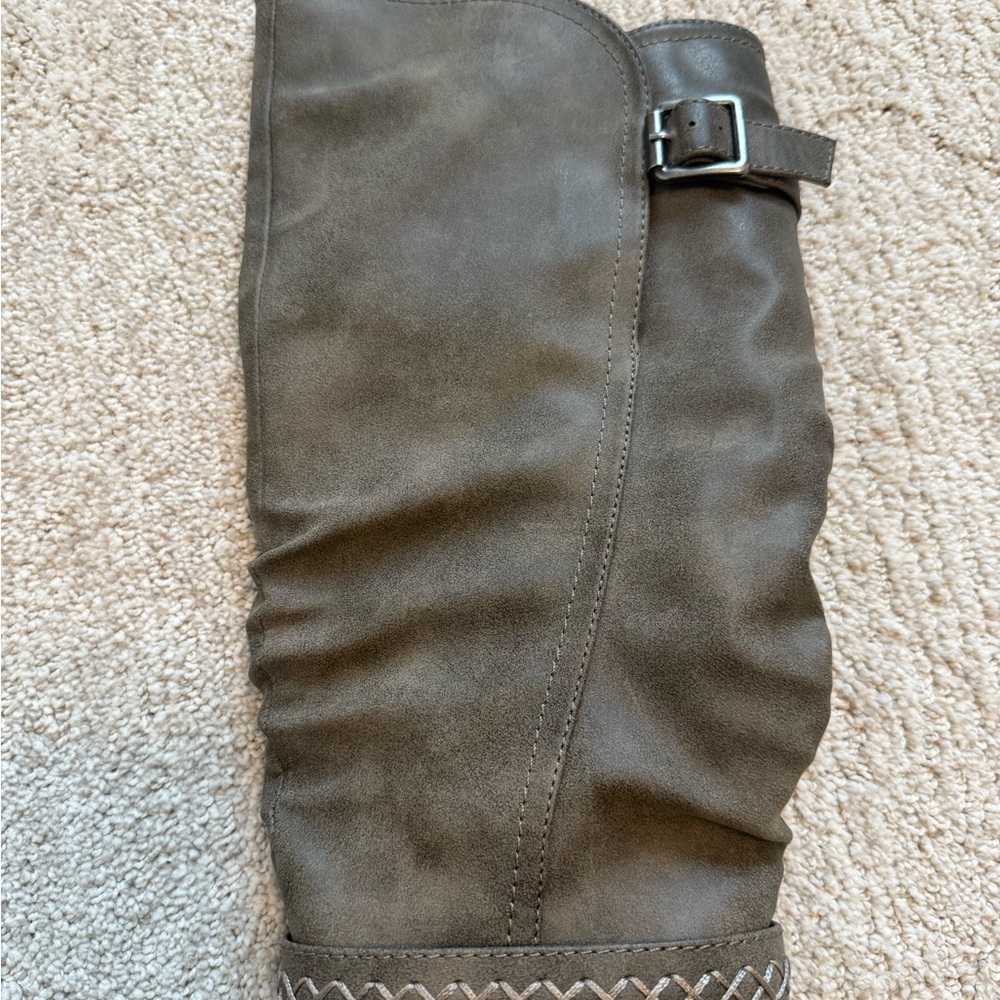 Rampage Western Women’s Mid Calf Gray Zip Up Distressed Boots Women’s 7.5M M - Picture 9 of 16